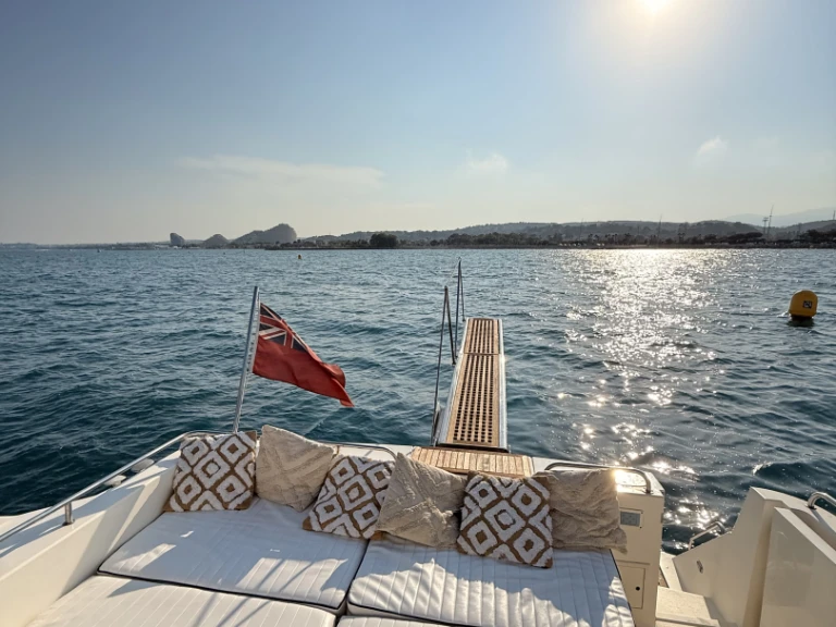 Luxury Yacht rental with or without captain Princess Antibes