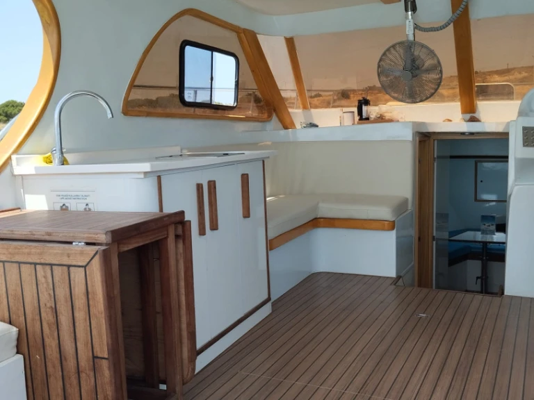 Boat rental  Lobster 38 in Ayvalık on Samboat