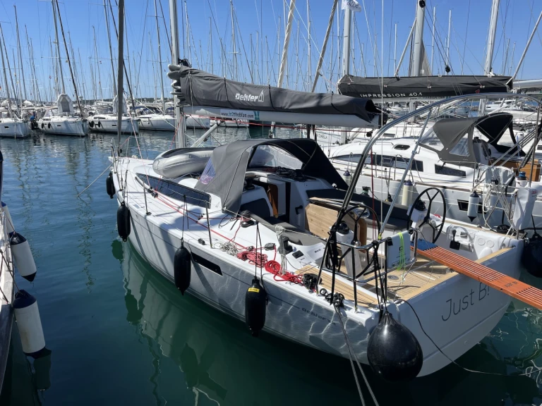 Bareboat Rental Sailboat Dehler with a boat licence