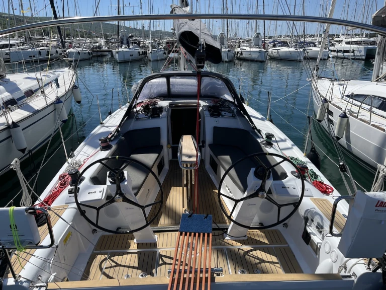 Yacht charter Punat cheap Dehler 38 SQ