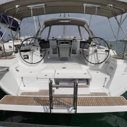Bareboat Rental Sailboat Bénéteau with a boat licence