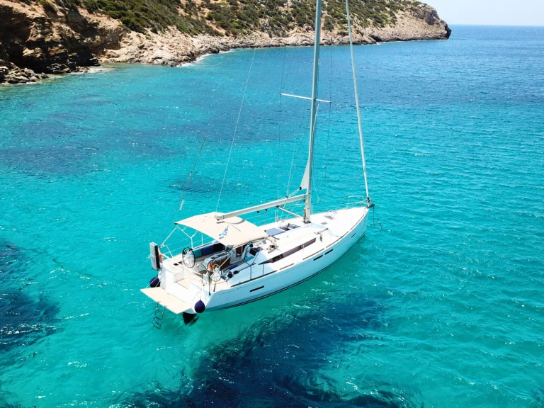 Jeanneau Sun Odyssey 419 charter bareboat or captained in  Alimos