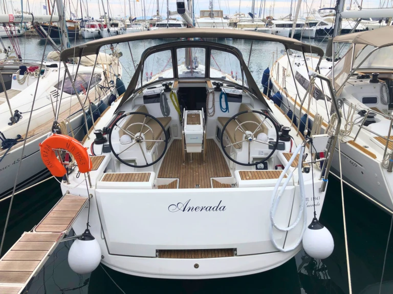 Rent a Jeanneau Sun Odyssey 419 Alimos