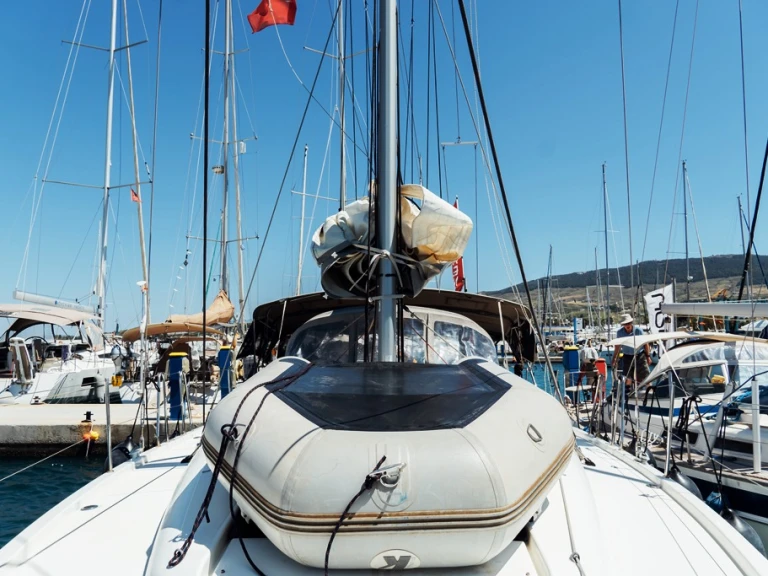 Sailboat rental in Alimos - Jeanneau Sun Odyssey 440