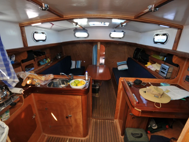 Bepox Classic 38 in Marseille on SamBoat
