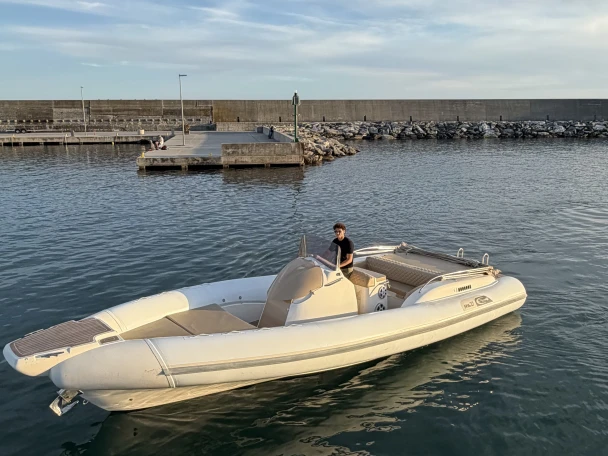 Sea prop Rib 27 10mt in Rapallo on SamBoat