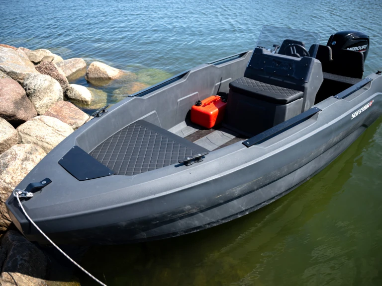 Motorboat rental with or without captain SeaStorm Vannes