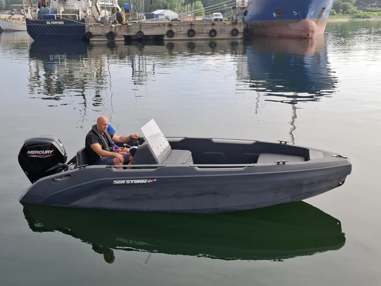 Bareboat Rental Motorboat SeaStorm with a boat licence