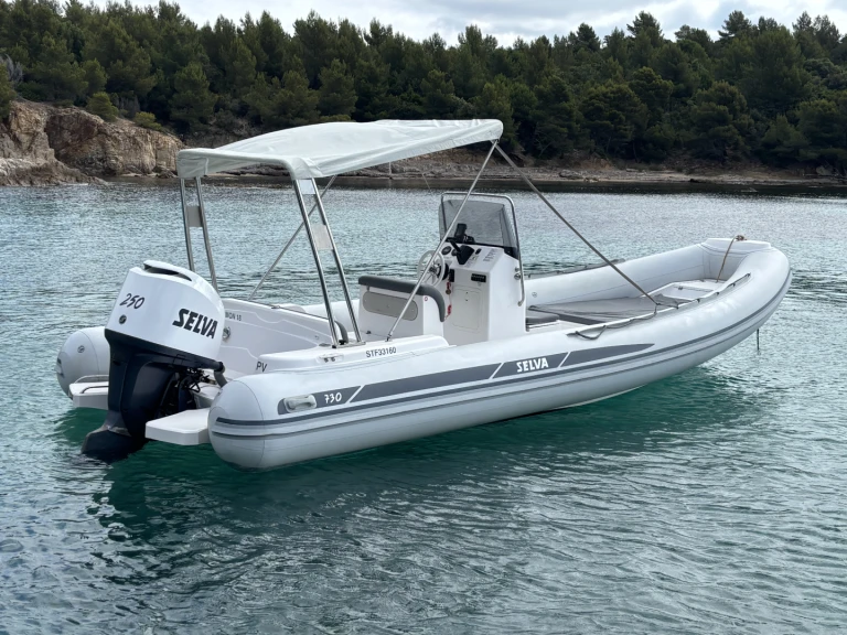 RIB for rent Hyères at the best price