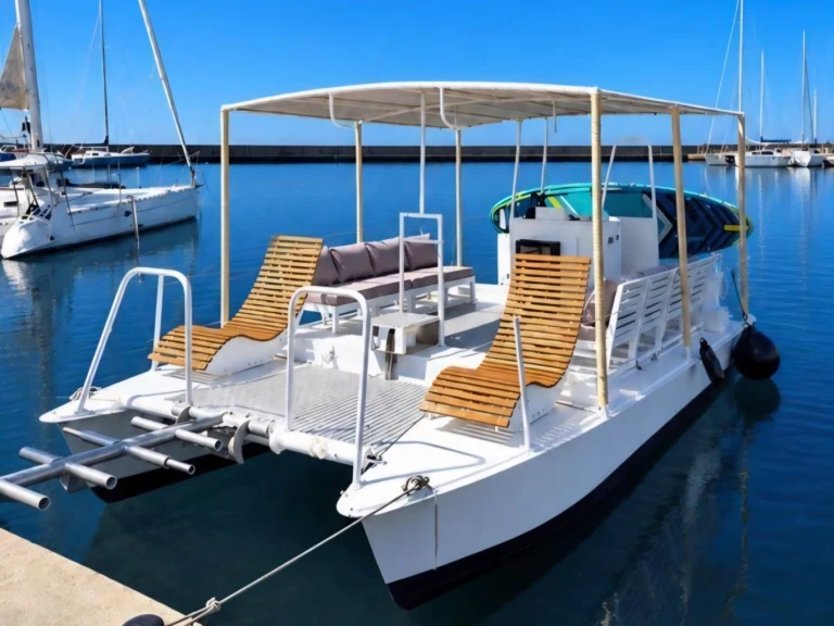 Motorboat rental in Golfe-Juan - Caparros Catabarge