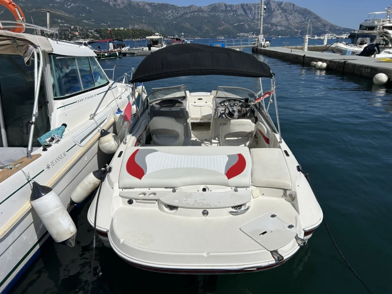 Bareboat Rental Motorboat Stingray with a boat licence