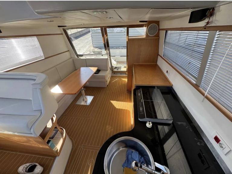 Yacht charter Golfo Aranci Port cheap Ferretti 39