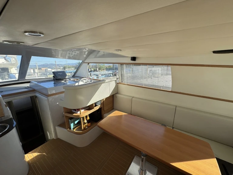 Motorboat rental in Golfo Aranci Port - Ferretti Ferretti 39