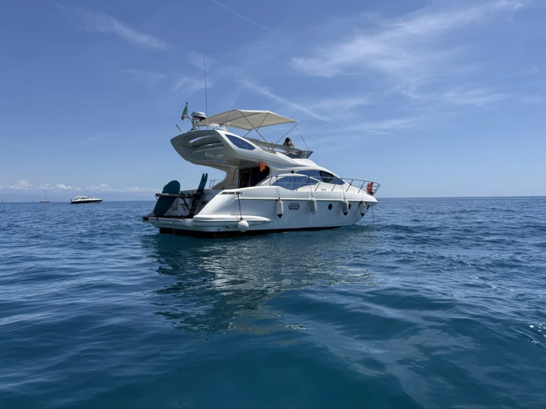 Yacht charter Varazze cheap Azimut 43 Fly