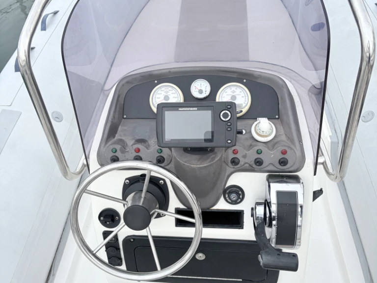 RIB for rent La Rochelle at the best price