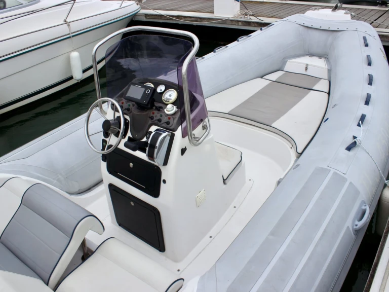 RIB for rent La Rochelle at the best price