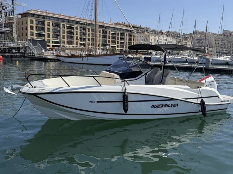 Quicksilver Quicksilver 705 Cruiser in Marseille on SamBoat