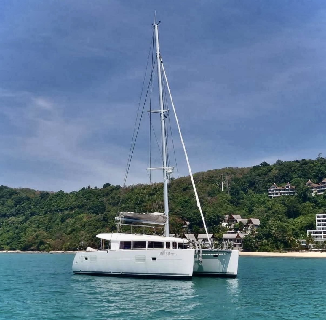 Rent a Lagoon Lagoon 400 S2 Mueang Phuket