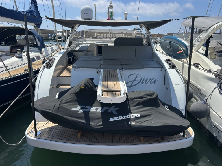 Yacht charter Nettuno cheap Rizzardi 50 Top Line