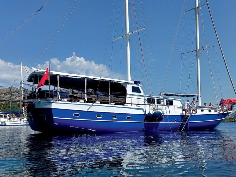 Sailboat for rent Marmaris at the best price