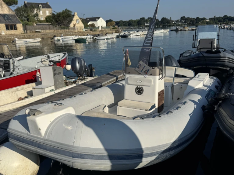 Boat rental Capelli Tempest 650 Open in Baden on Samboat