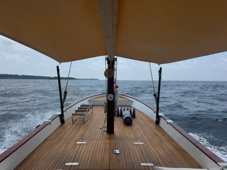 Yacht charter Cannes cheap Cassidenes
