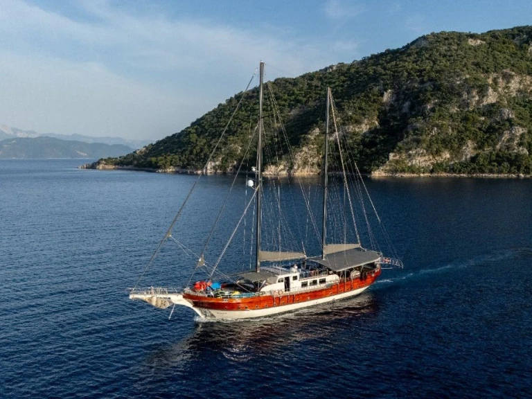 Bareboat Rental Sailboat Custom Made with a boat licence