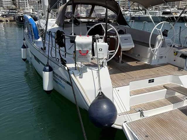 Sailboat rental with or without captain Bavaria Lefkáda