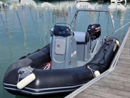 RIB rental with or without captain Bombard Le Château-d'Oléron