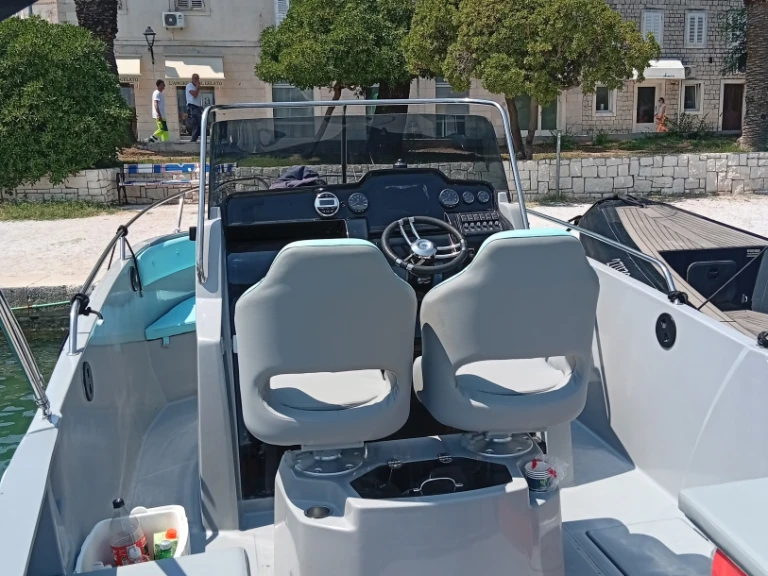 Motorboat rental in Split - Jeanneau Cap Camarat 7.5 CC Style