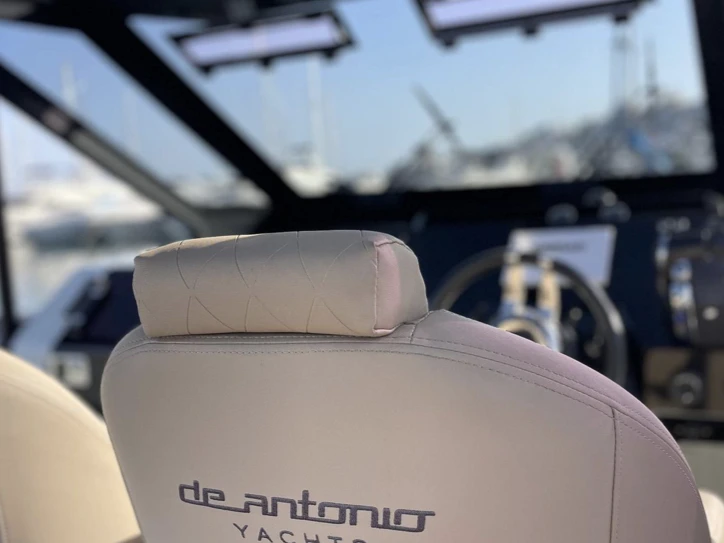Motorboat rental in Marbella - De Antonio D34 Xplorer
