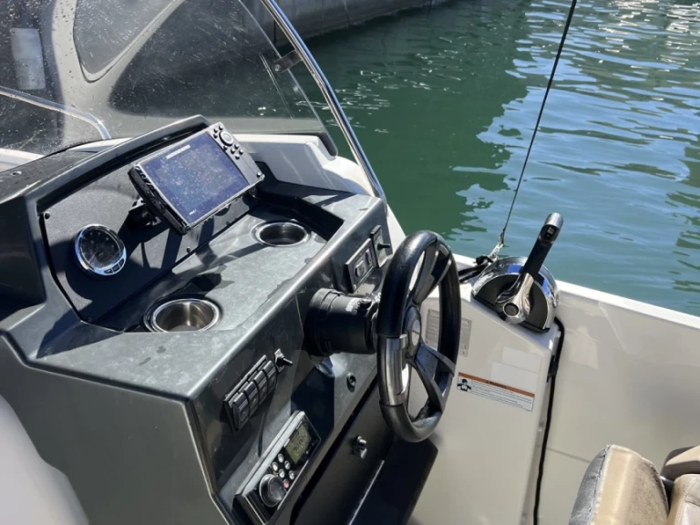 Quicksilver Activ 675 Sundeck charter bareboat or captained in  Marseille
