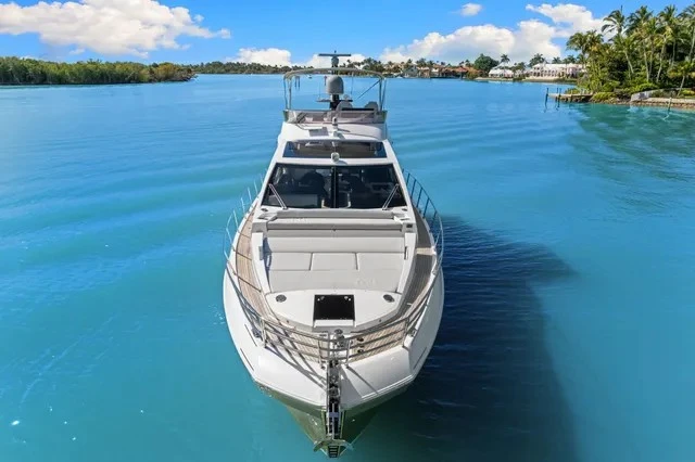 Yacht charter City of Riviera Beach cheap s6