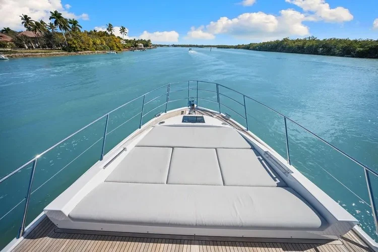 Bareboat Rental Luxury Yacht Azimut with a boat licence