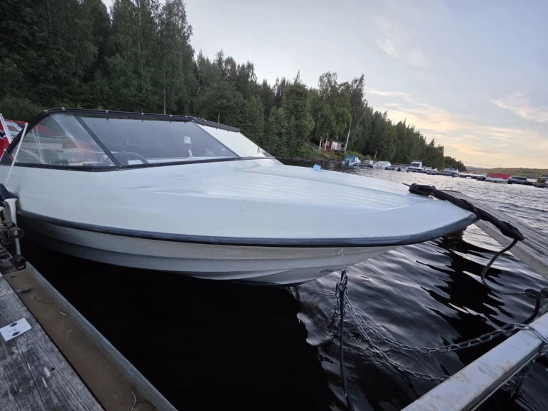 Motorboat rental with or without captain Skibsplast 460 VS, approx. 15 ft / ca. 4.6 m• Nannestad
