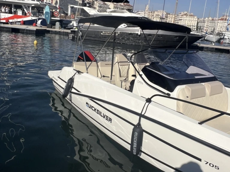 Yacht charter Marseille cheap Quicksilver 705 Cruiser