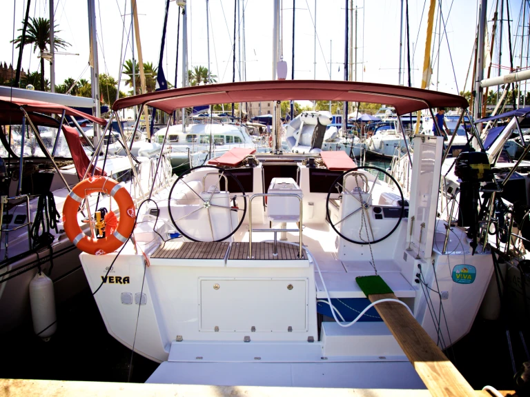 Sailboat for rent Santa Pola at the best price