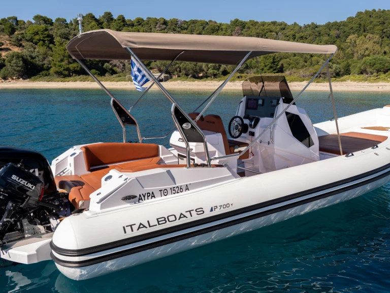 Yacht charter Skiathos cheap Predator 700