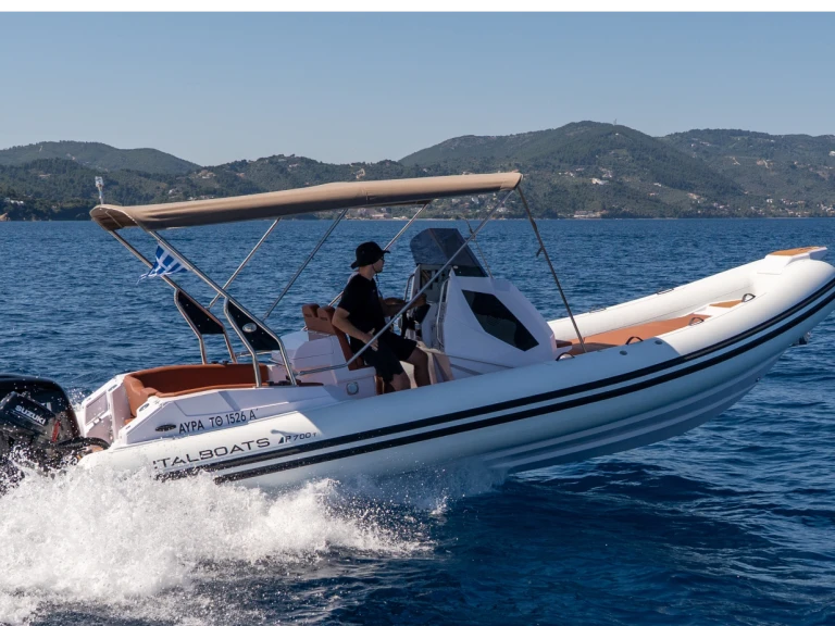 Italboats Predator 700 in Skiathos on SamBoat