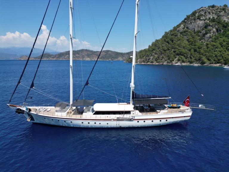 Sailboat for rent Fethiye at the best price
