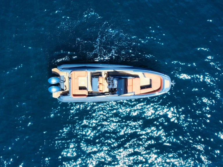 Boat rental Zar 95 sl in Naples on Samboat