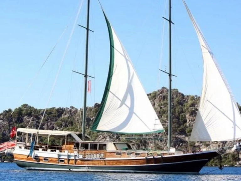 Bareboat Rental Sailboat Custom Made with a boat licence