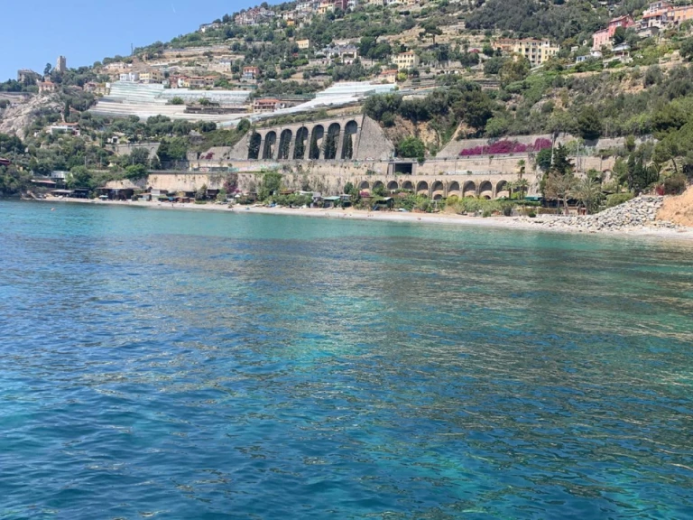 Bareboat Rental Motorboat Esposito Mare with a boat licence