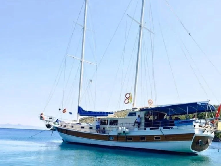 Bareboat Rental Sailboat Custom Made with a boat licence