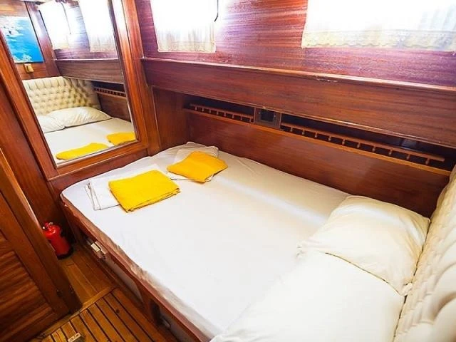 Bareboat Rental Sailboat Custom Made with a boat licence