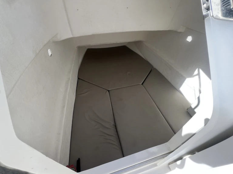 Boat rental Quicksilver Activ 675 Open in Marseille on Samboat