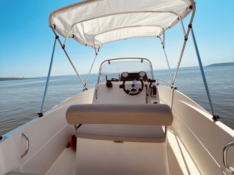 Boat rental Quicksilver Activ 505 Open in France on Samboat
