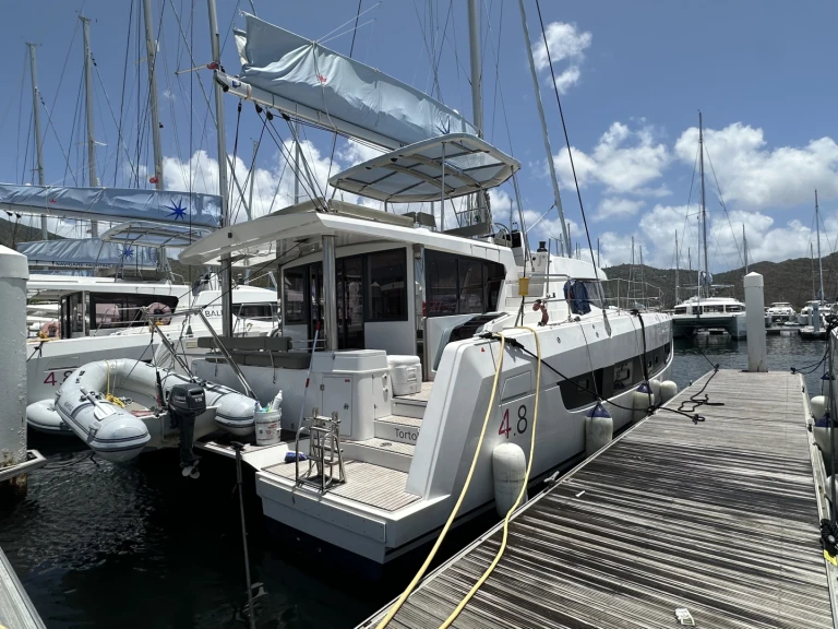 Bareboat Rental Catamaran Bali with a boat licence