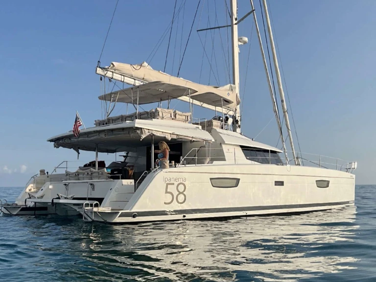 Luxury Yacht for rent Florida Keys at the best price