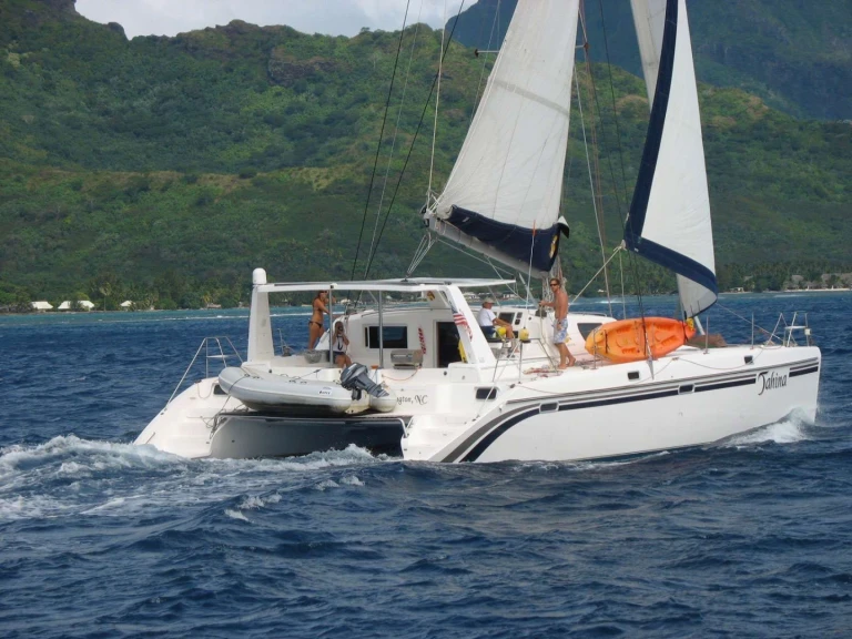 Luxury Yacht rental with or without captain St Francis George Town